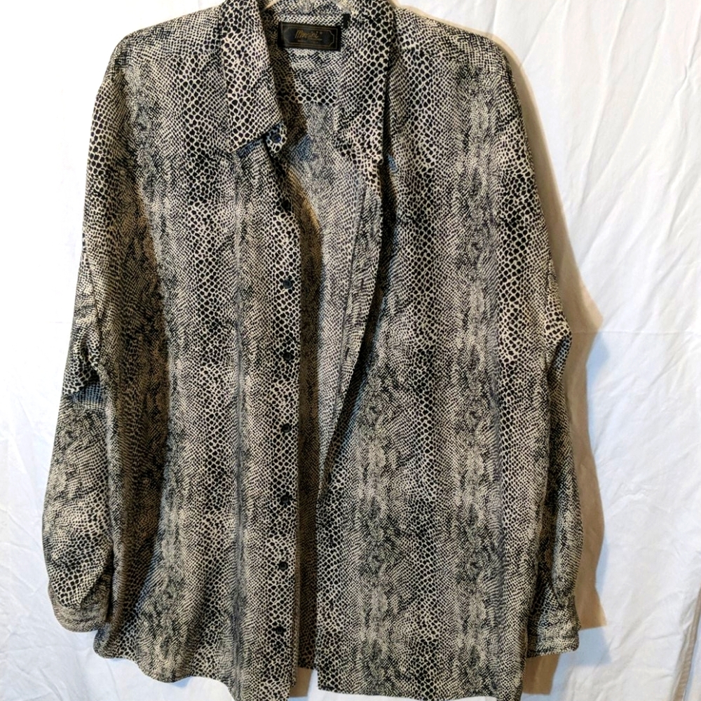 Monzini Boutique men's shirt